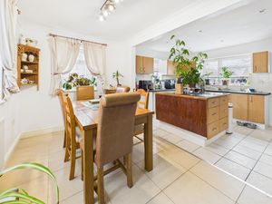Dining Kitchen- click for photo gallery